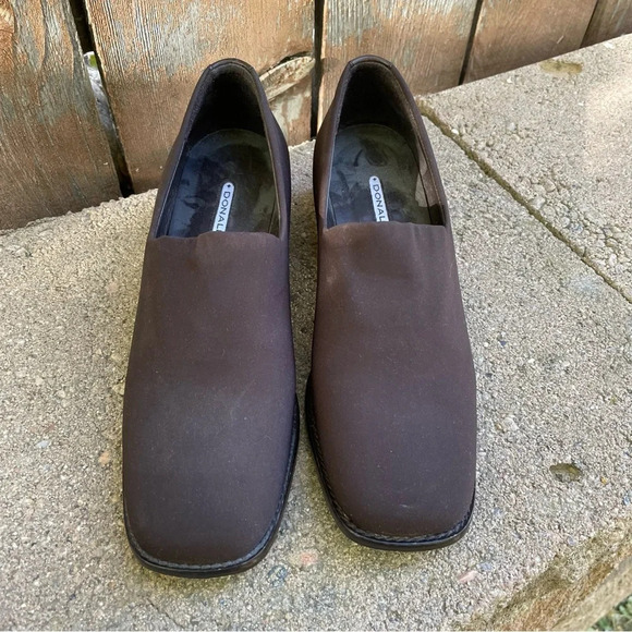 DONALD J PLINER Women’s Brown Dress Shoe Slip On Loafer Heel Size 5.5 Spain - Picture 3 of 12